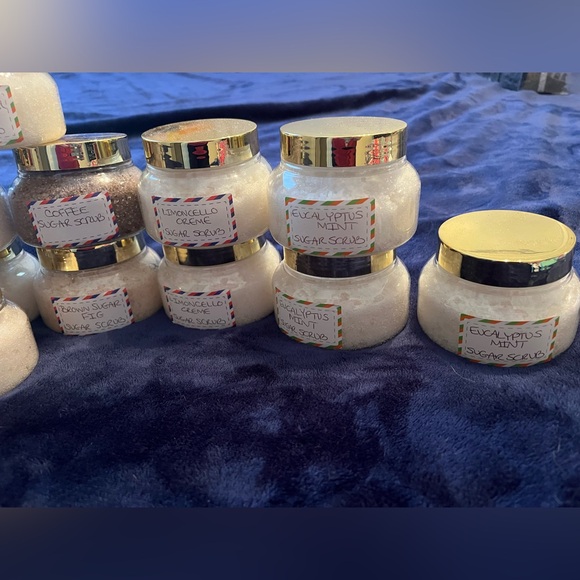 Homemade sugar scrubs - Picture 3 of 3
